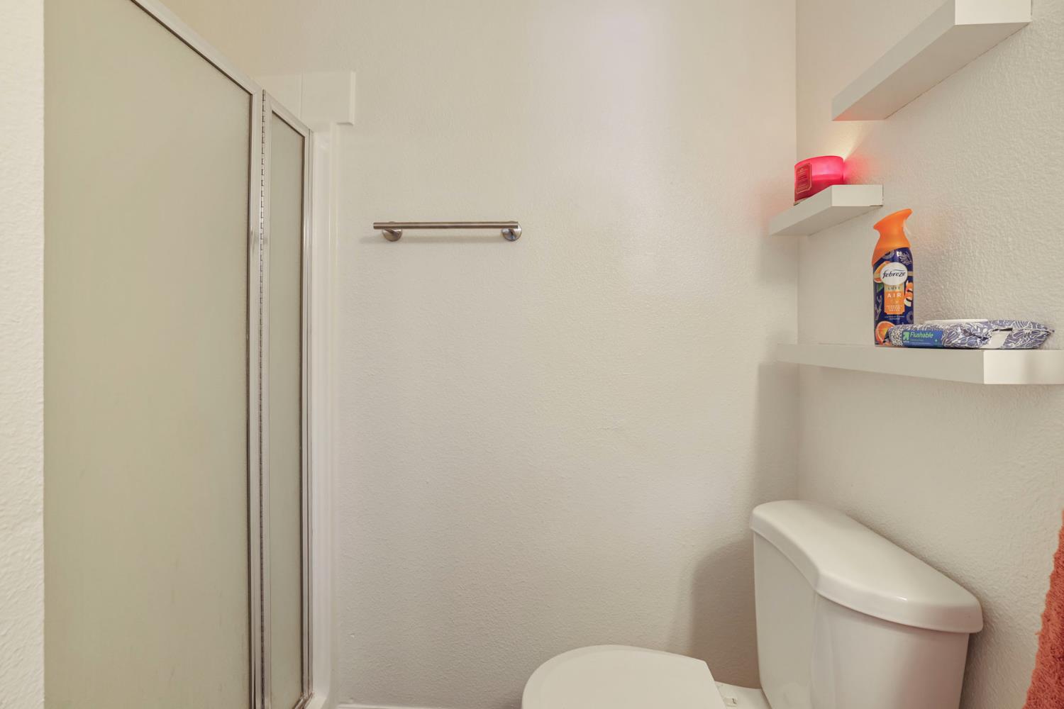 1208 Guiseppe Ln, Modesto, CA 95355