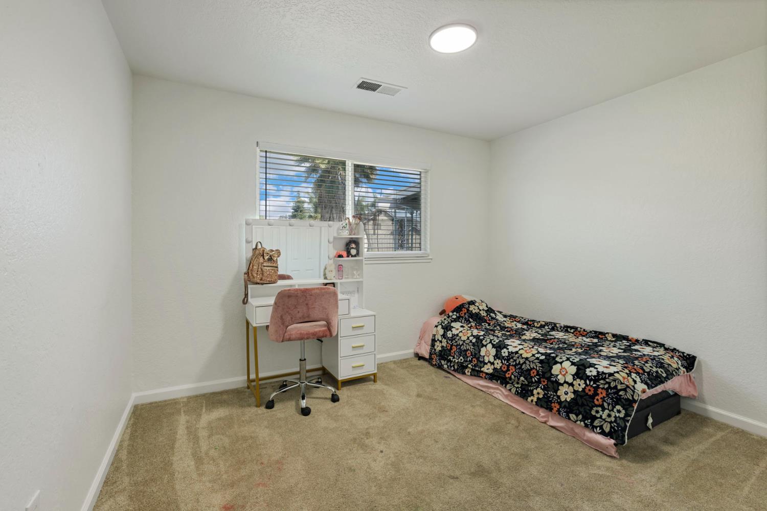1208 Guiseppe Ln, Modesto, CA 95355