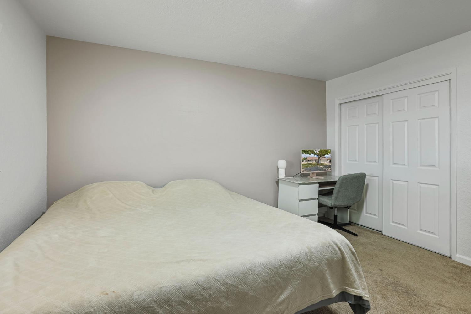 1208 Guiseppe Ln, Modesto, CA 95355