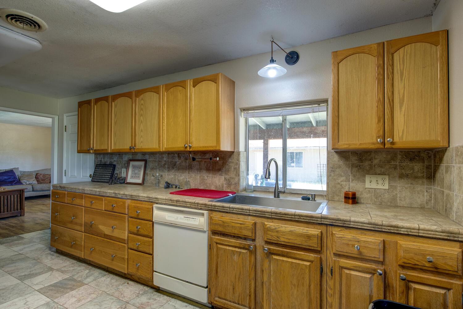 27900 Cooperstown Rd, La Grange, CA 95329