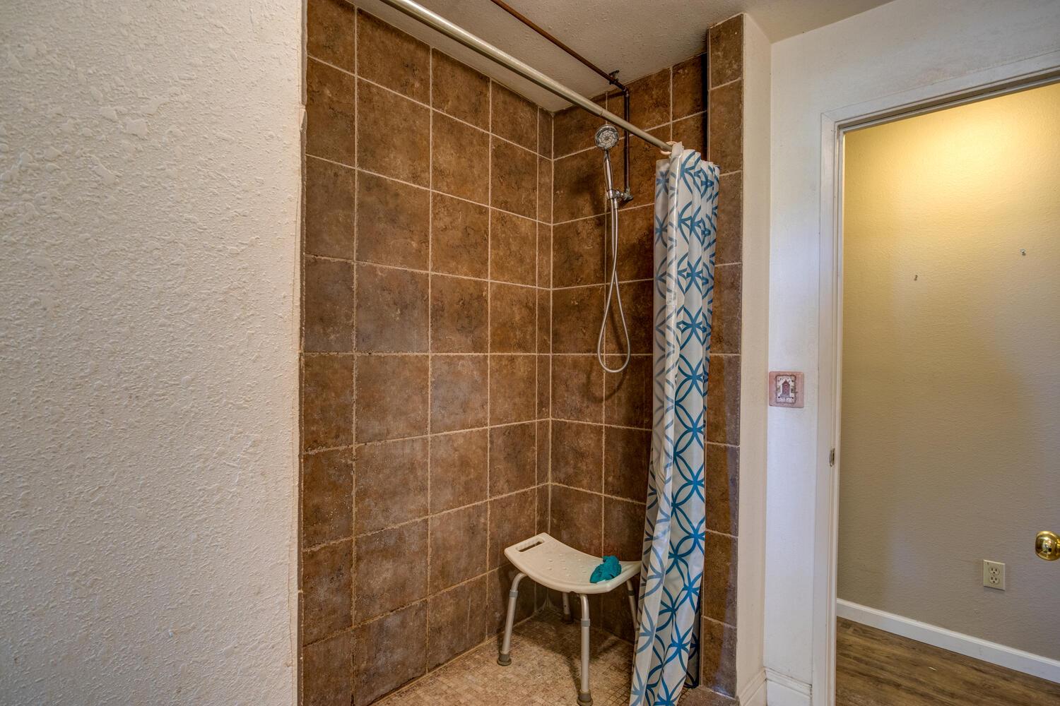 27900 Cooperstown Rd, La Grange, CA 95329