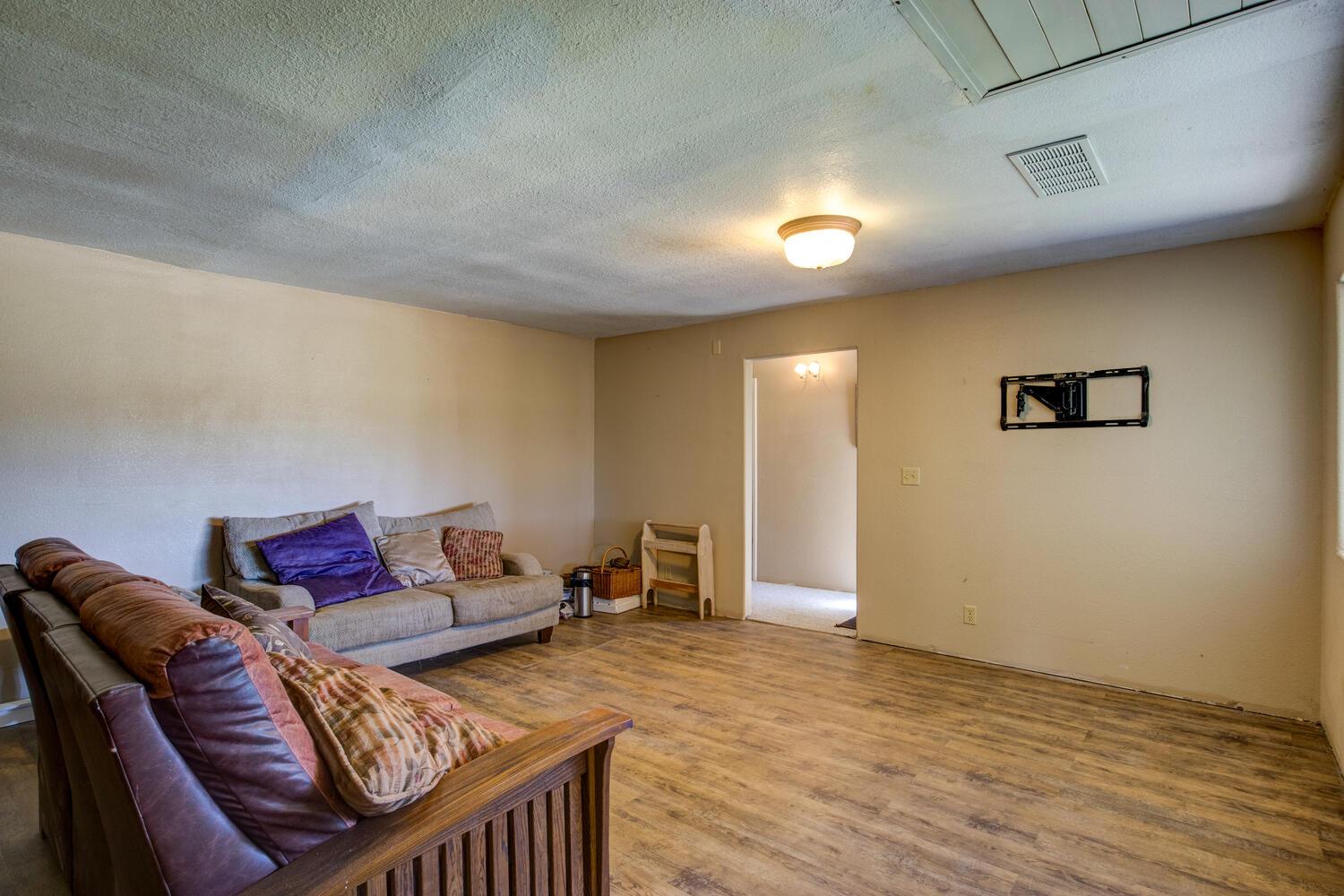 27900 Cooperstown Rd, La Grange, CA 95329