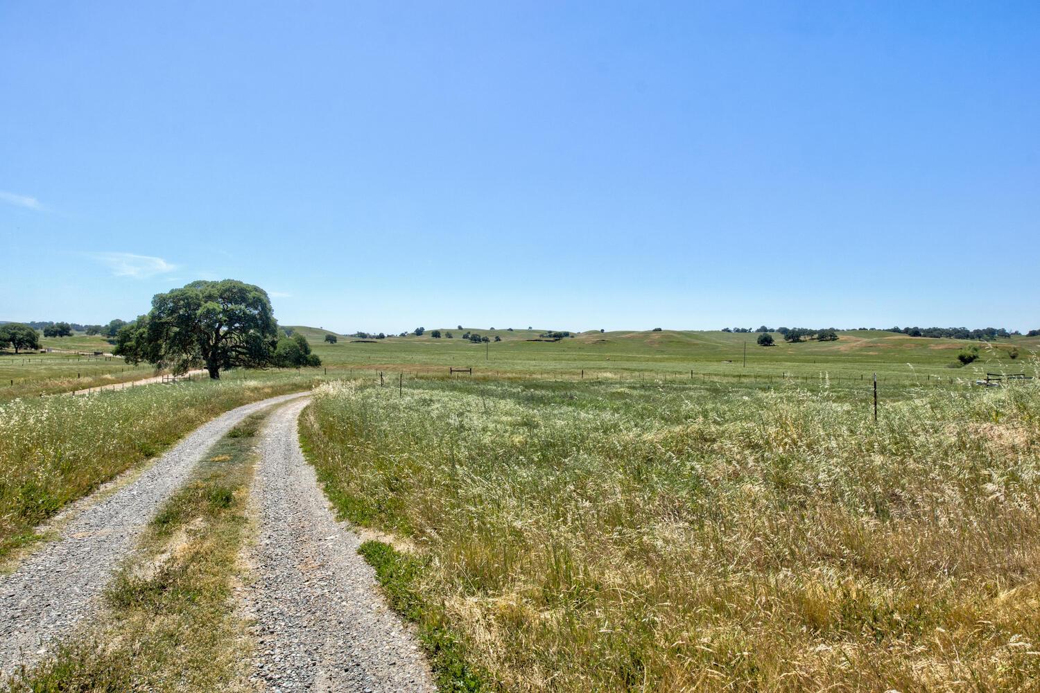 27900 Cooperstown Rd, La Grange, CA 95329