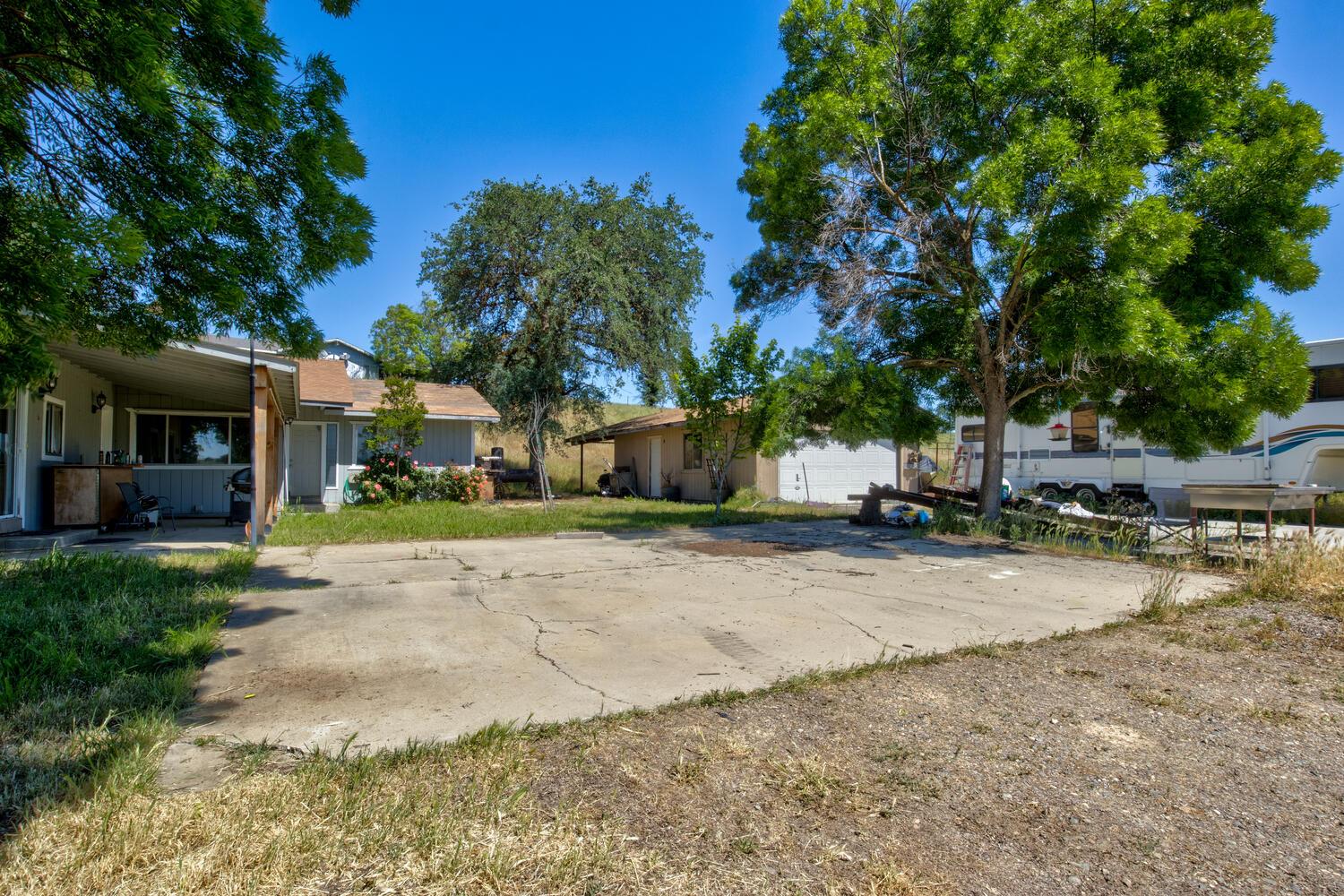 27900 Cooperstown Rd, La Grange, CA 95329