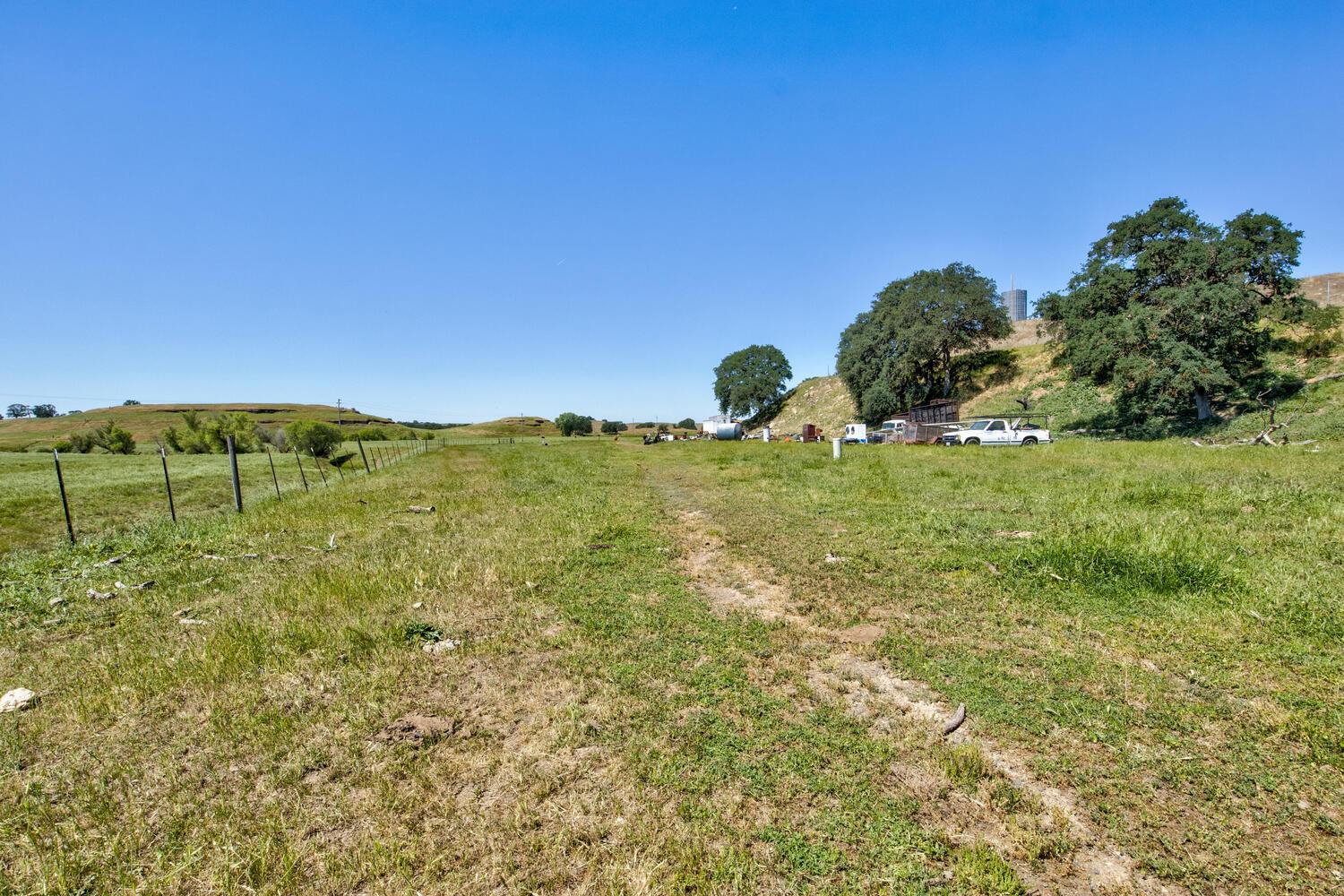 27900 Cooperstown Rd, La Grange, CA 95329