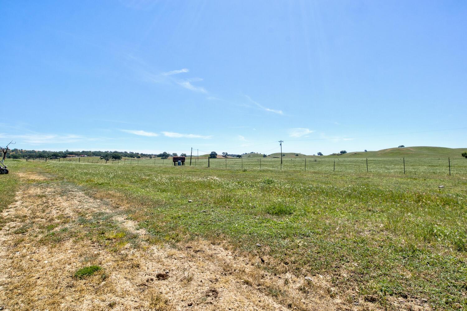 27900 Cooperstown Rd, La Grange, CA 95329