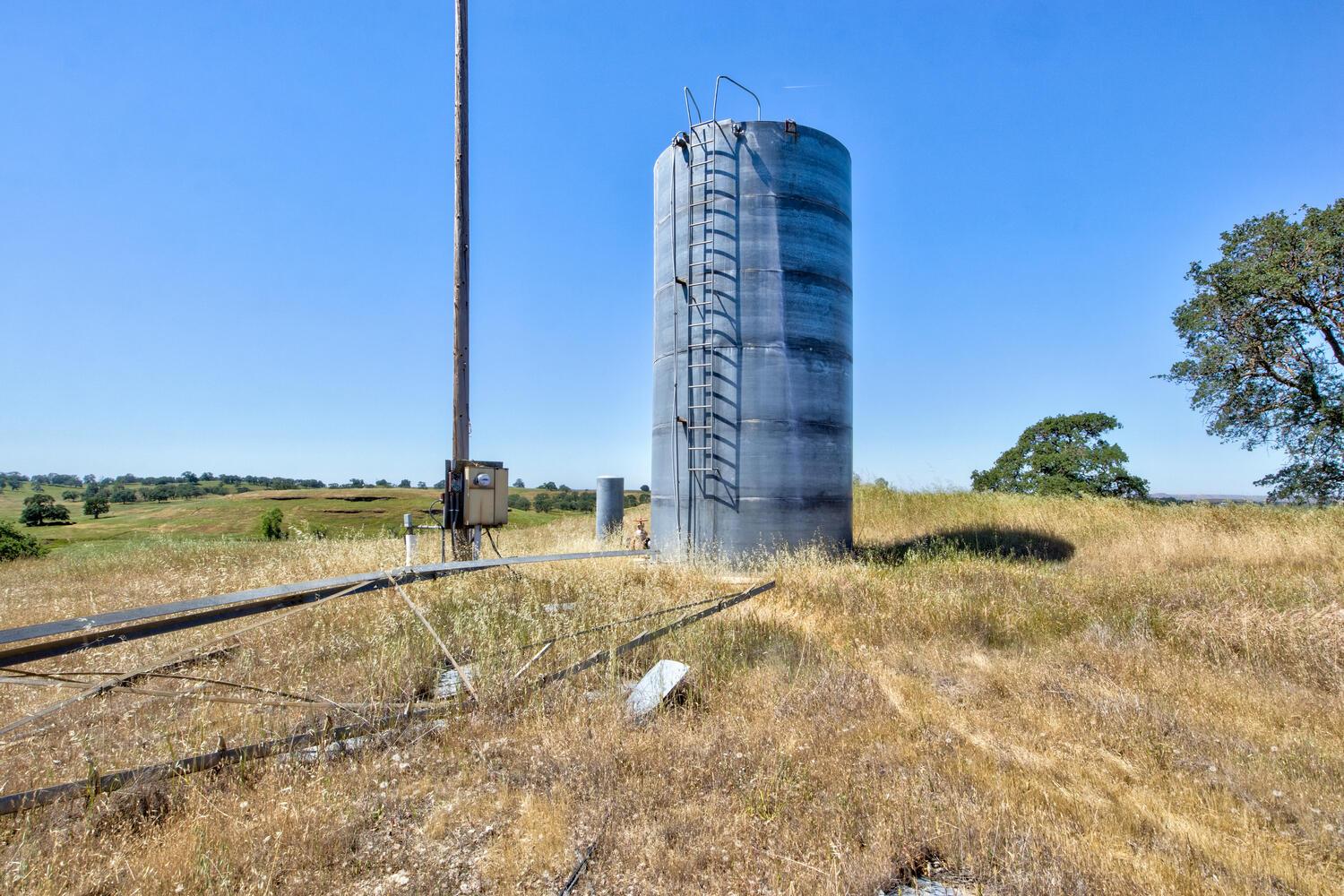 27900 Cooperstown Rd, La Grange, CA 95329