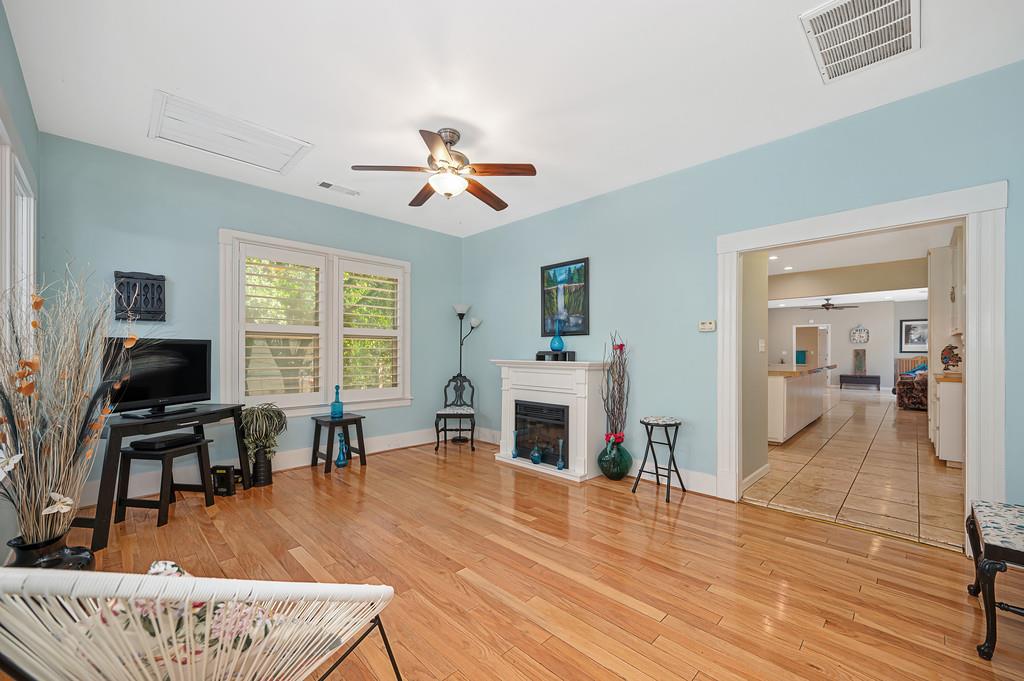 10813 Stone Rd, Oakdale, CA 95361