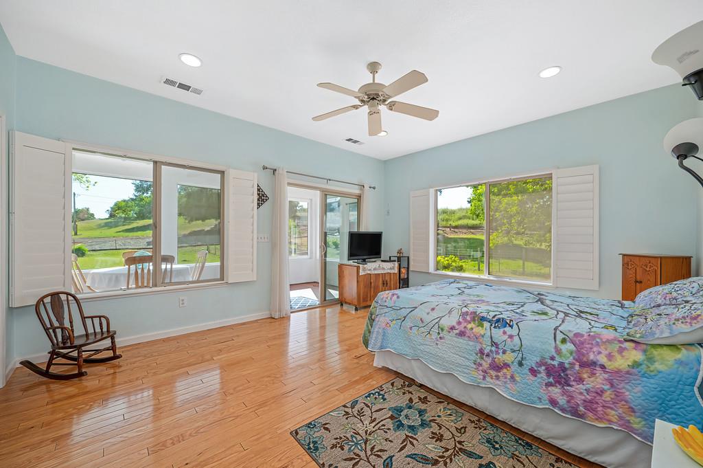 10813 Stone Rd, Oakdale, CA 95361