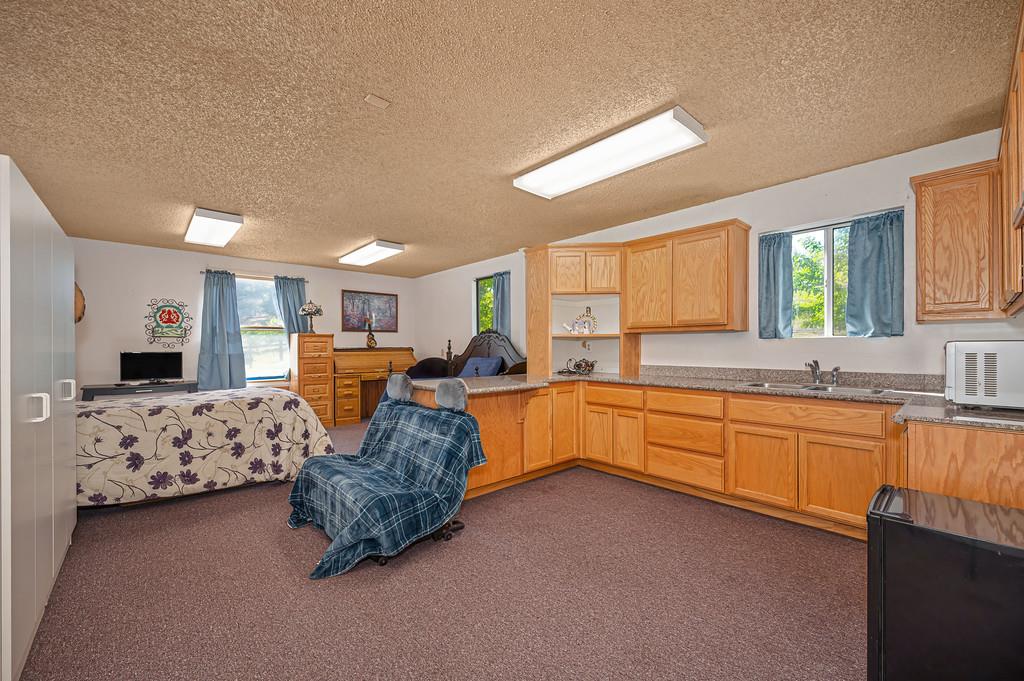 10813 Stone Rd, Oakdale, CA 95361