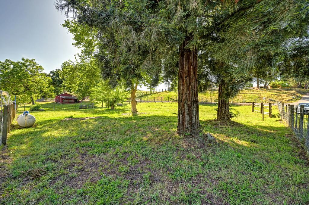 10813 Stone Rd, Oakdale, CA 95361