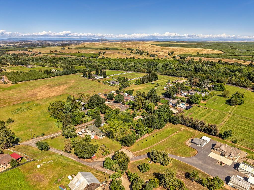 10813 Stone Rd, Oakdale, CA 95361