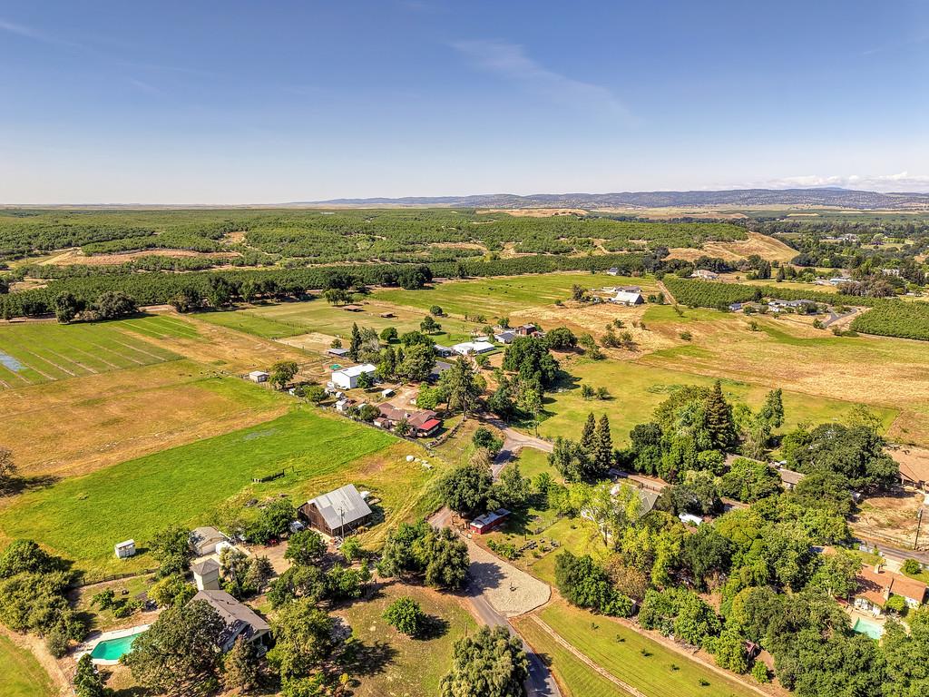 10813 Stone Rd, Oakdale, CA 95361