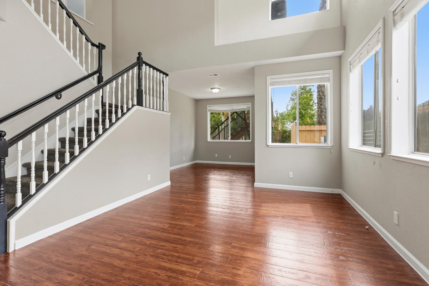 504 Van Dyken Way, Ripon, CA 95366