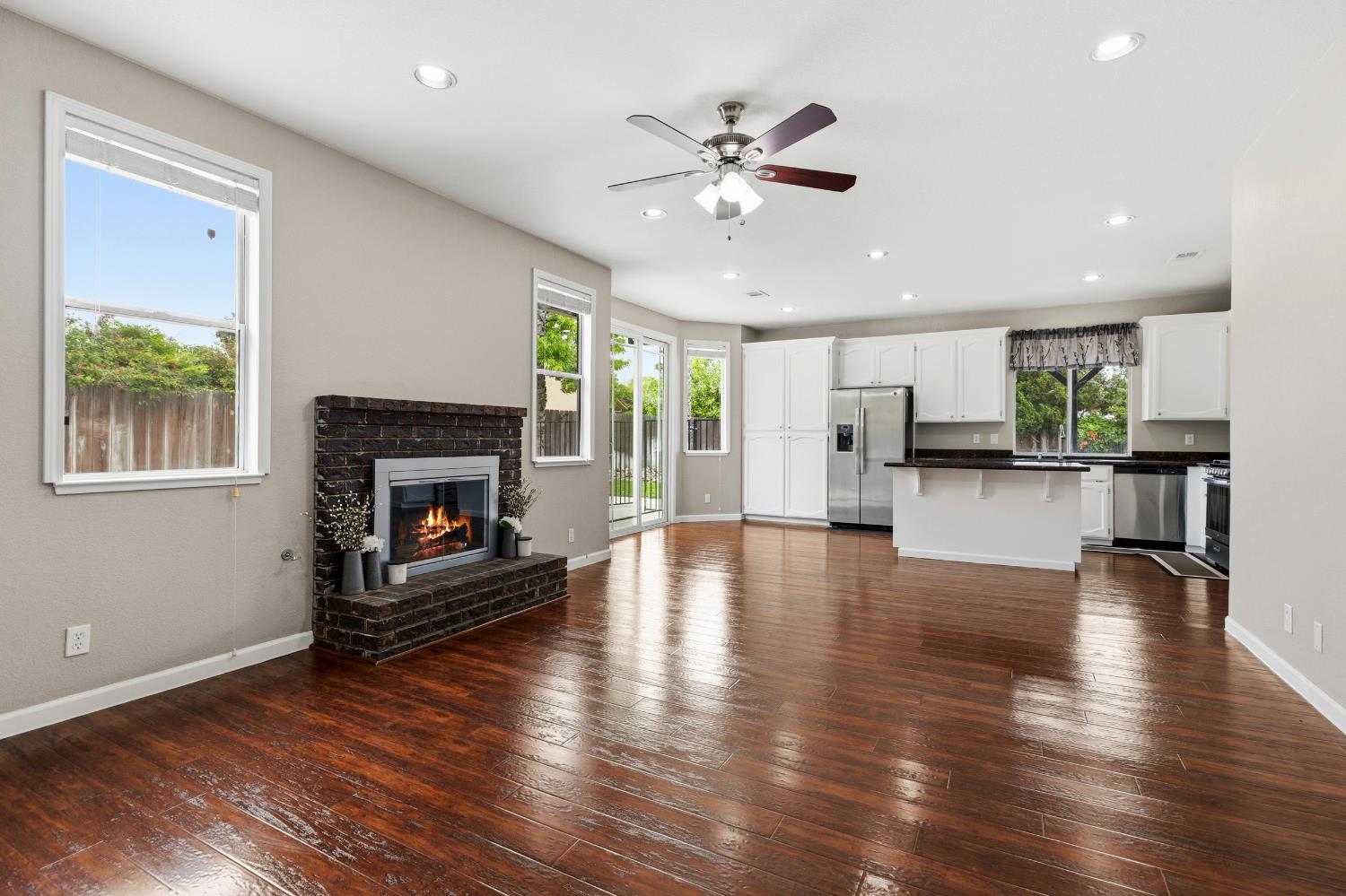 504 Van Dyken Way, Ripon, CA 95366