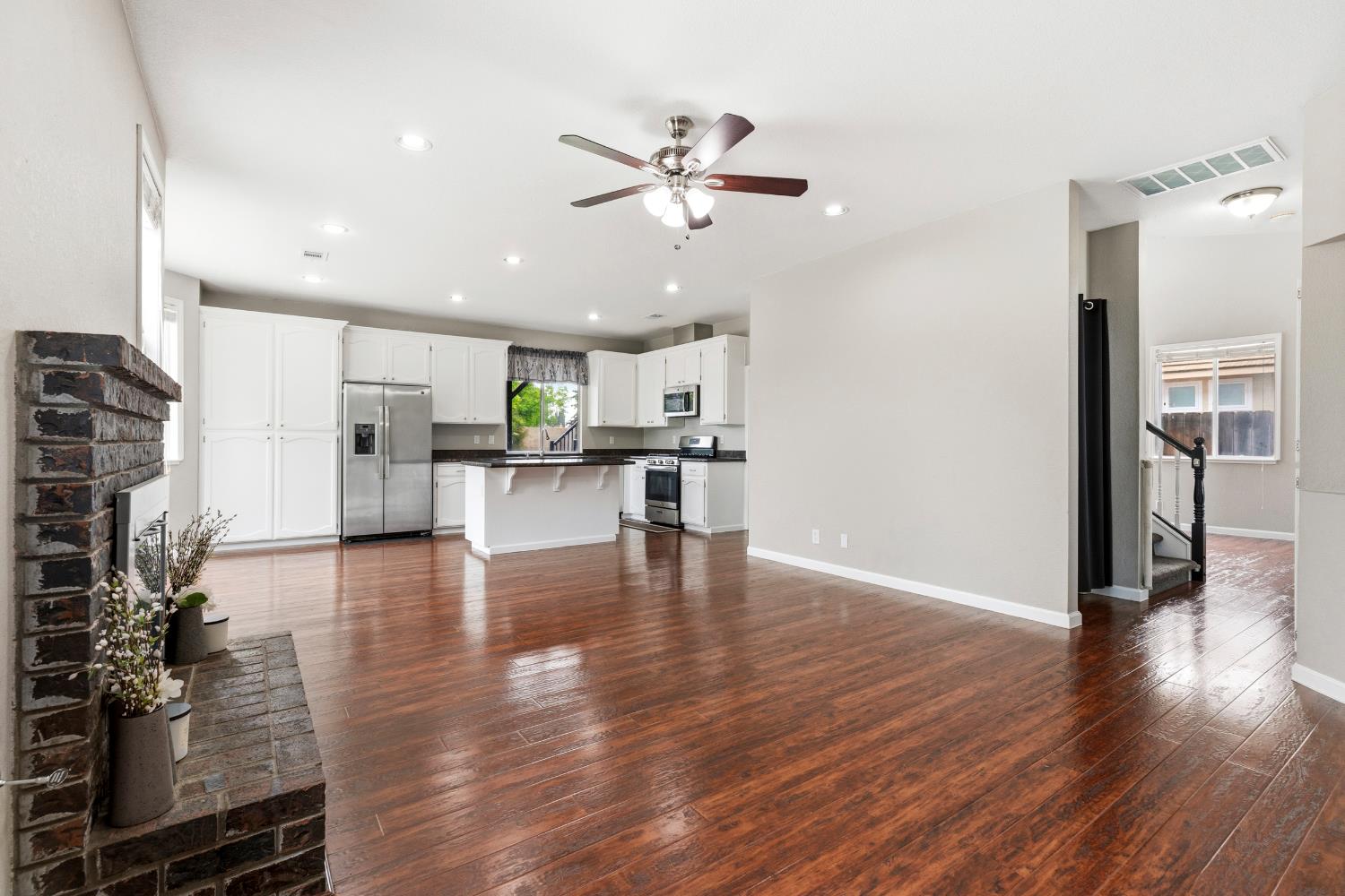 504 Van Dyken Way, Ripon, CA 95366