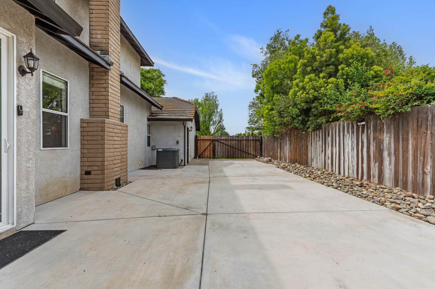 504 Van Dyken Way, Ripon, CA 95366