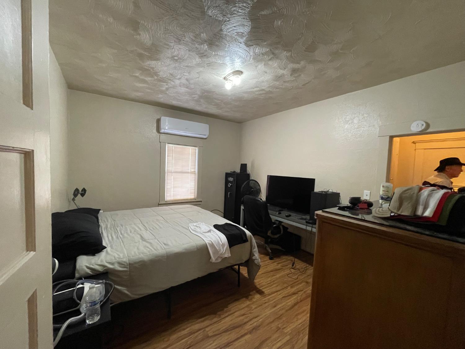 512 12th St, Modesto, CA 95354