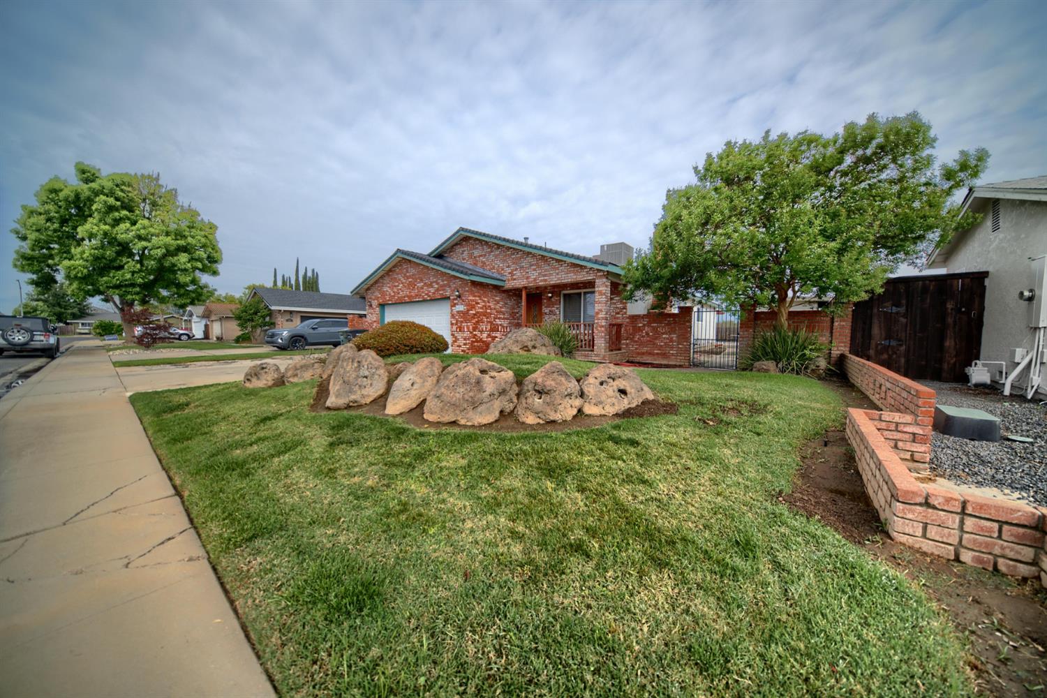6521 Narcisco Way, Hughson, CA 95326