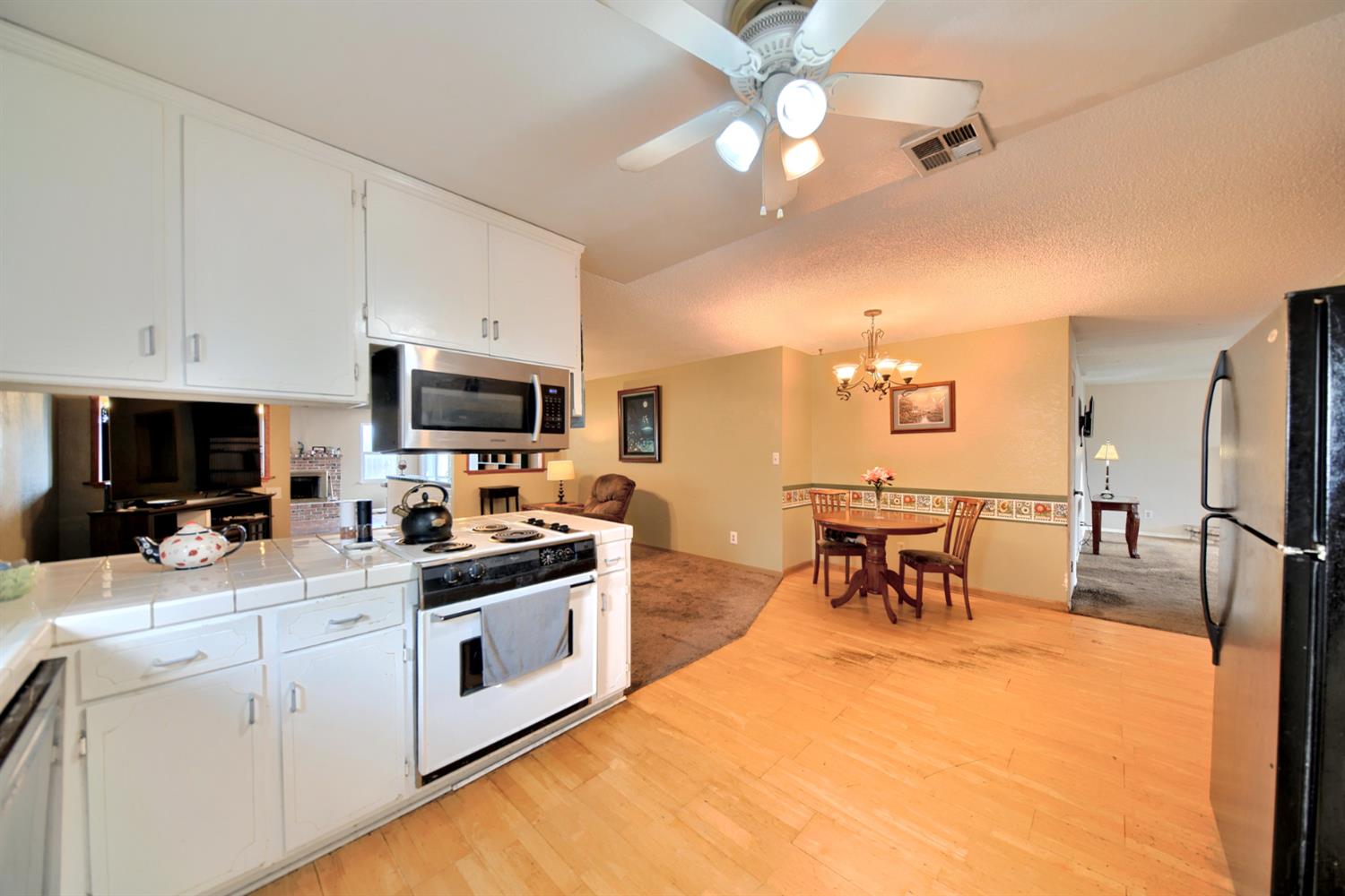 6521 Narcisco Way, Hughson, CA 95326