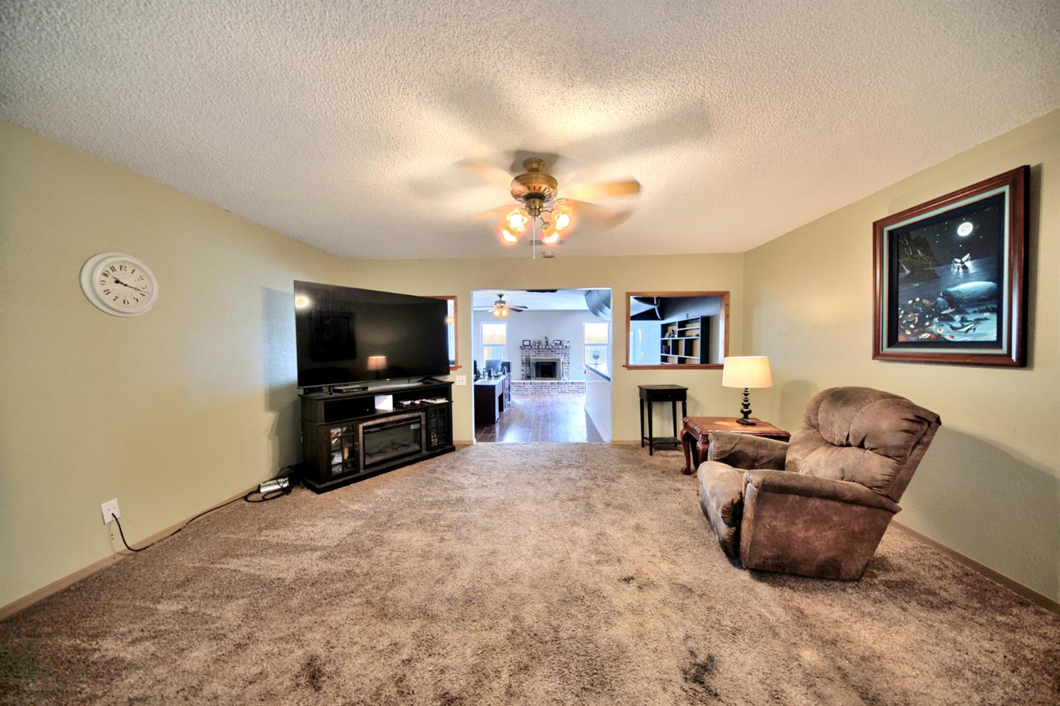 6521 Narcisco Way, Hughson, CA 95326