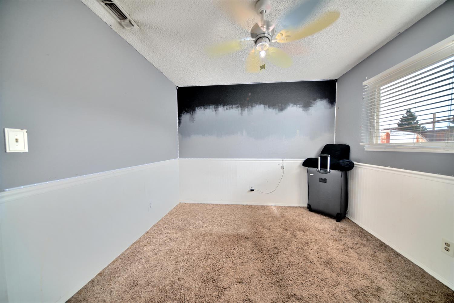 6521 Narcisco Way, Hughson, CA 95326