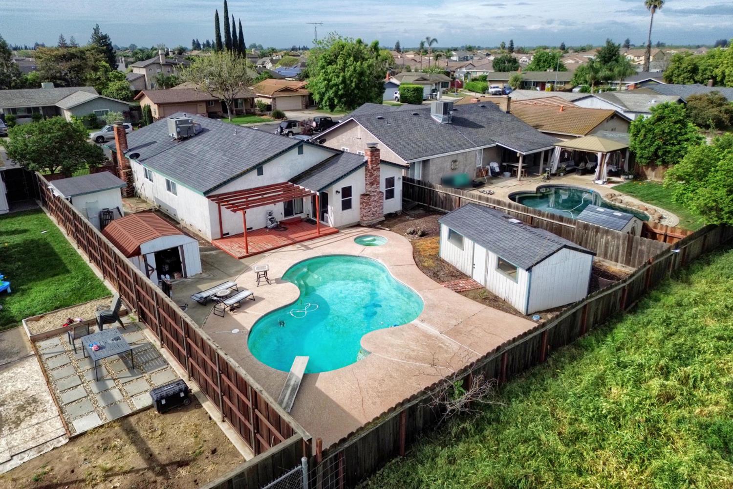 6521 Narcisco Way, Hughson, CA 95326