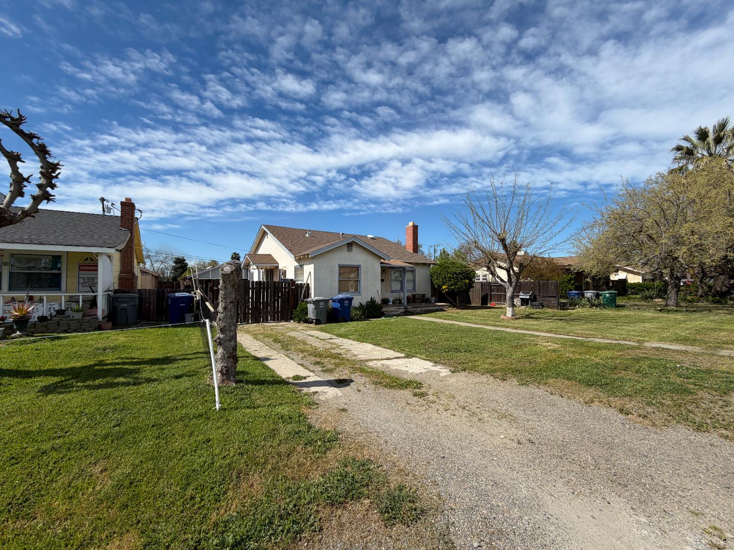 1950 Center Ave, Dos Palos, CA 93620