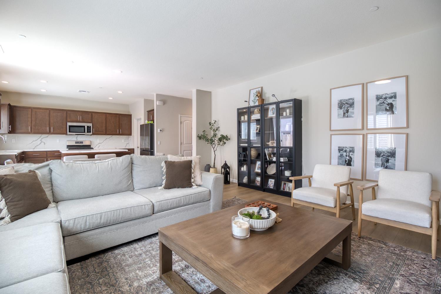 1508 Founders Point Dr, Modesto, CA 95356