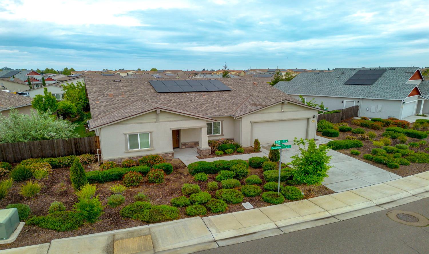 2687 Taft Ave, Manteca, CA 95337