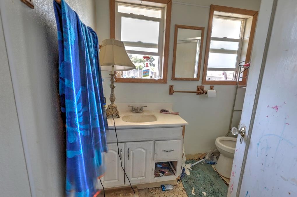 2119 Charles St, Hughson, CA 95326