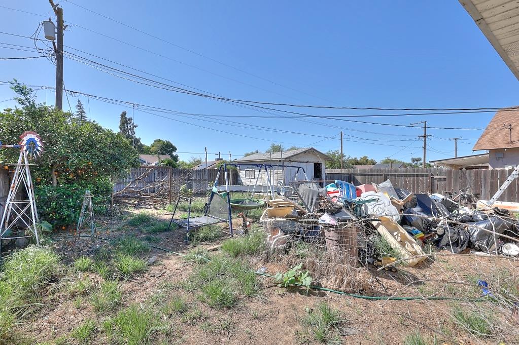 2119 Charles St, Hughson, CA 95326
