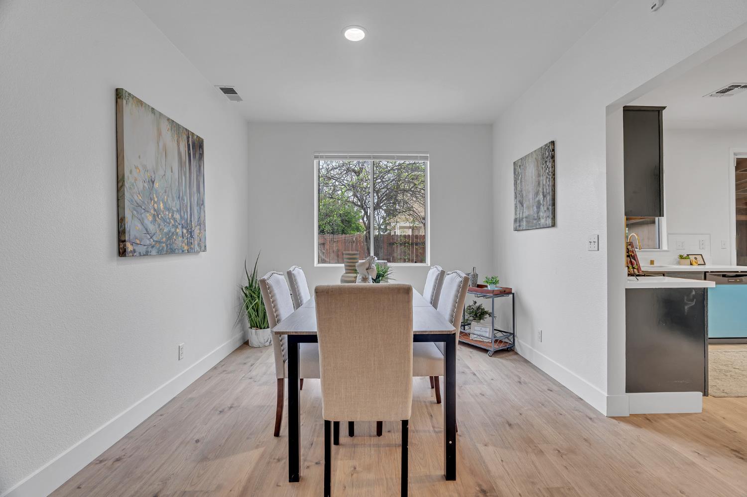 1994 Pasado Ave, Manteca, CA 95336