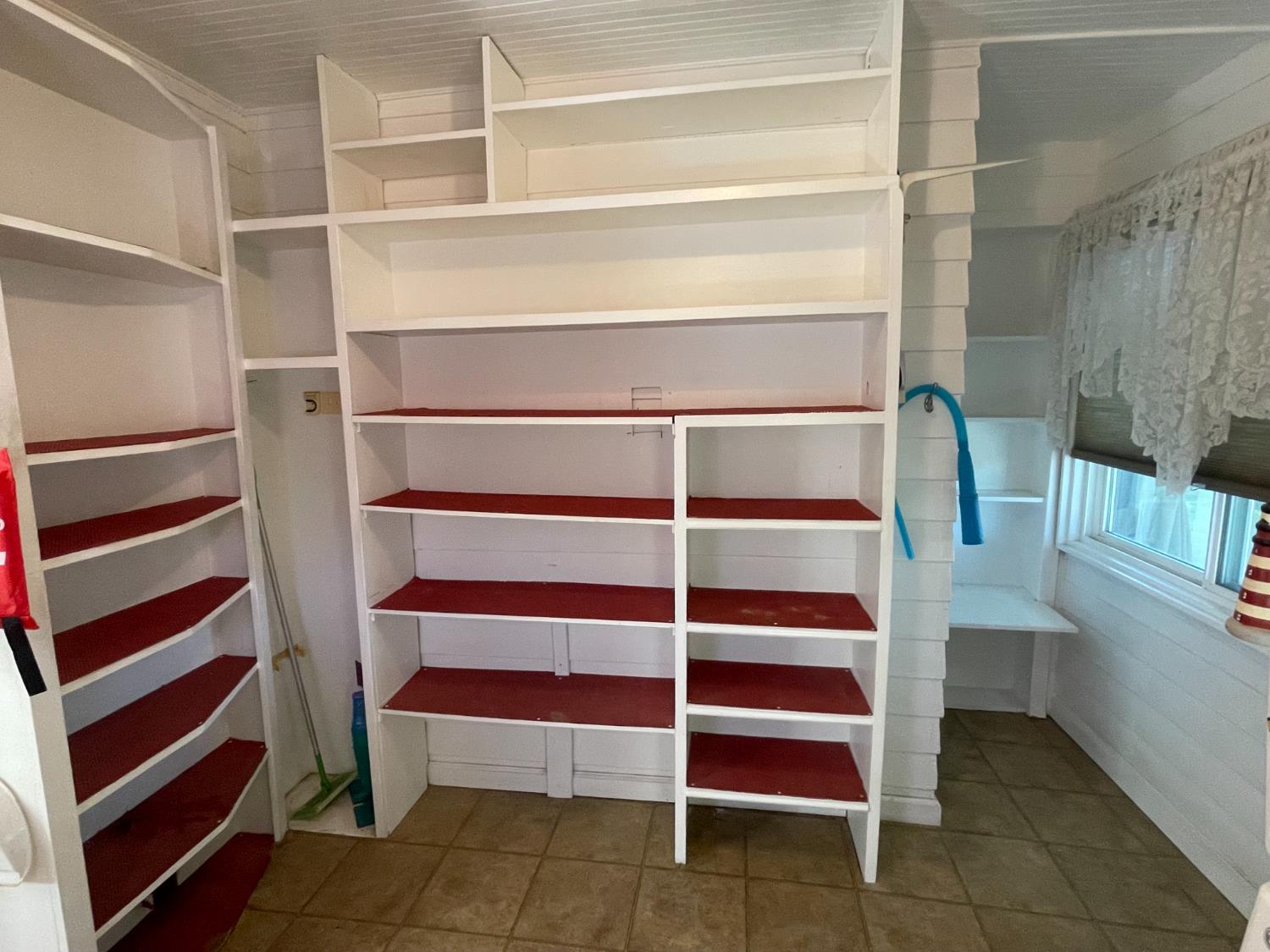 316 Poplar Ave, Manteca, CA 95336