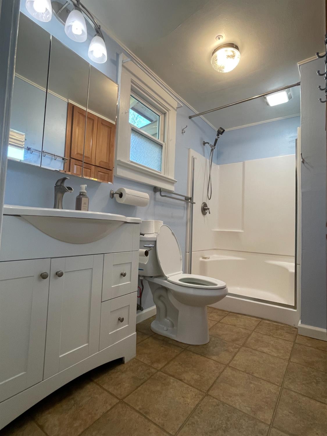 316 Poplar Ave, Manteca, CA 95336