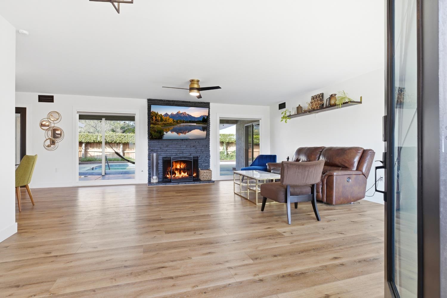 16227 Spring Creek Dr, Ripon, CA 95366