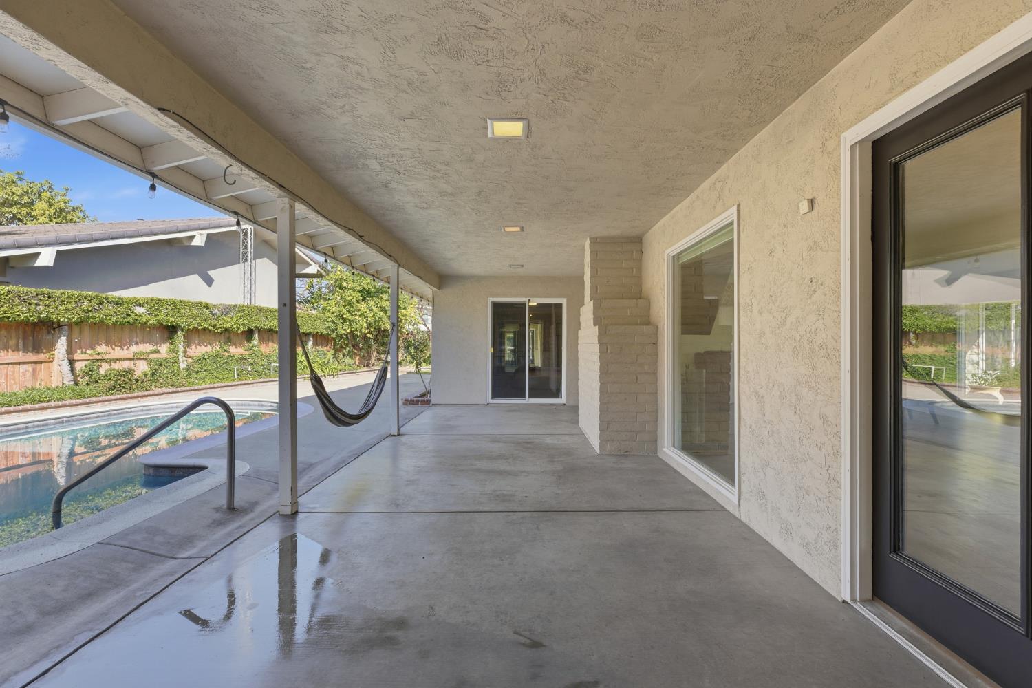 16227 Spring Creek Dr, Ripon, CA 95366