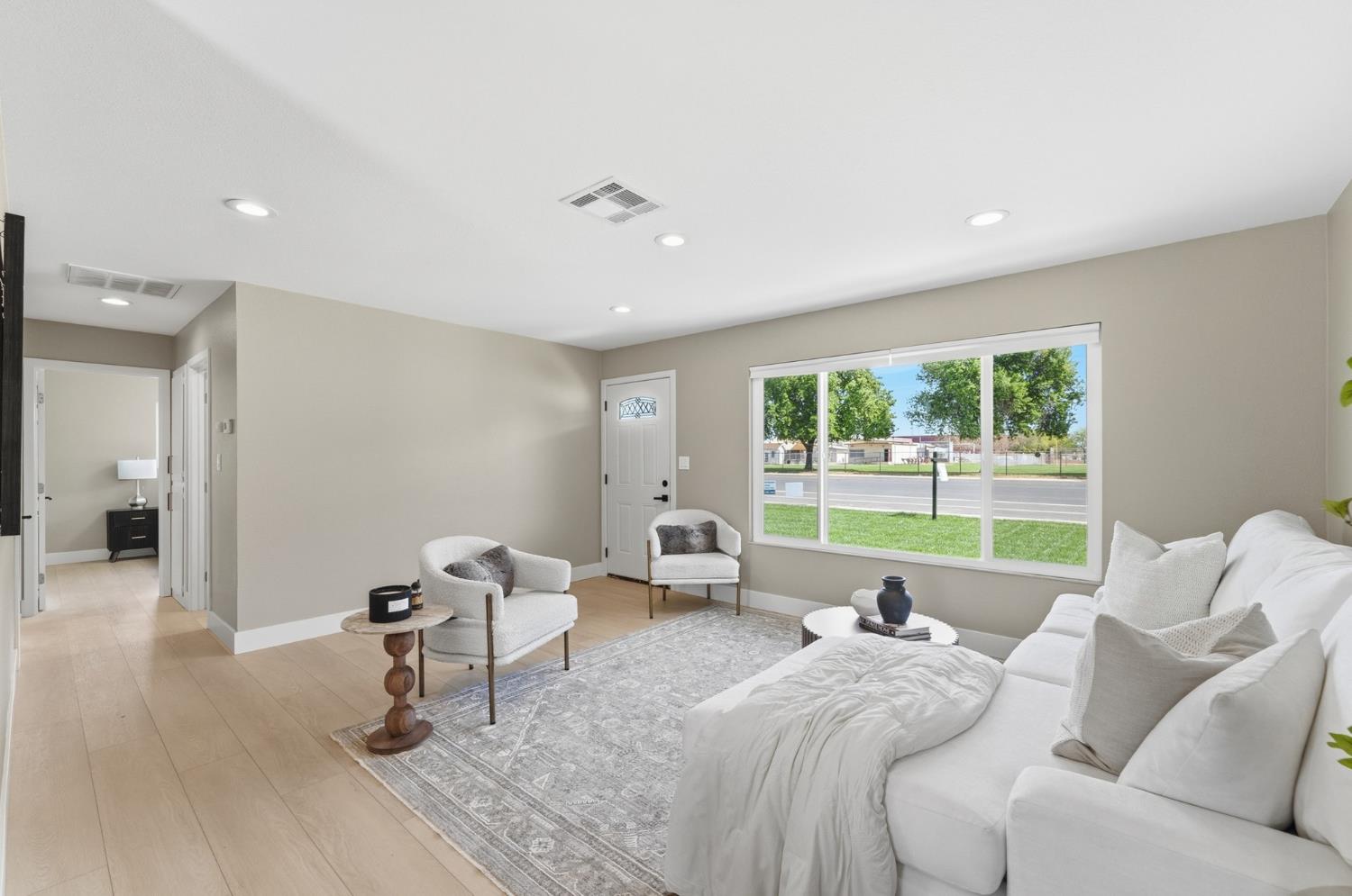 6237 Claus, Riverbank, CA 95367