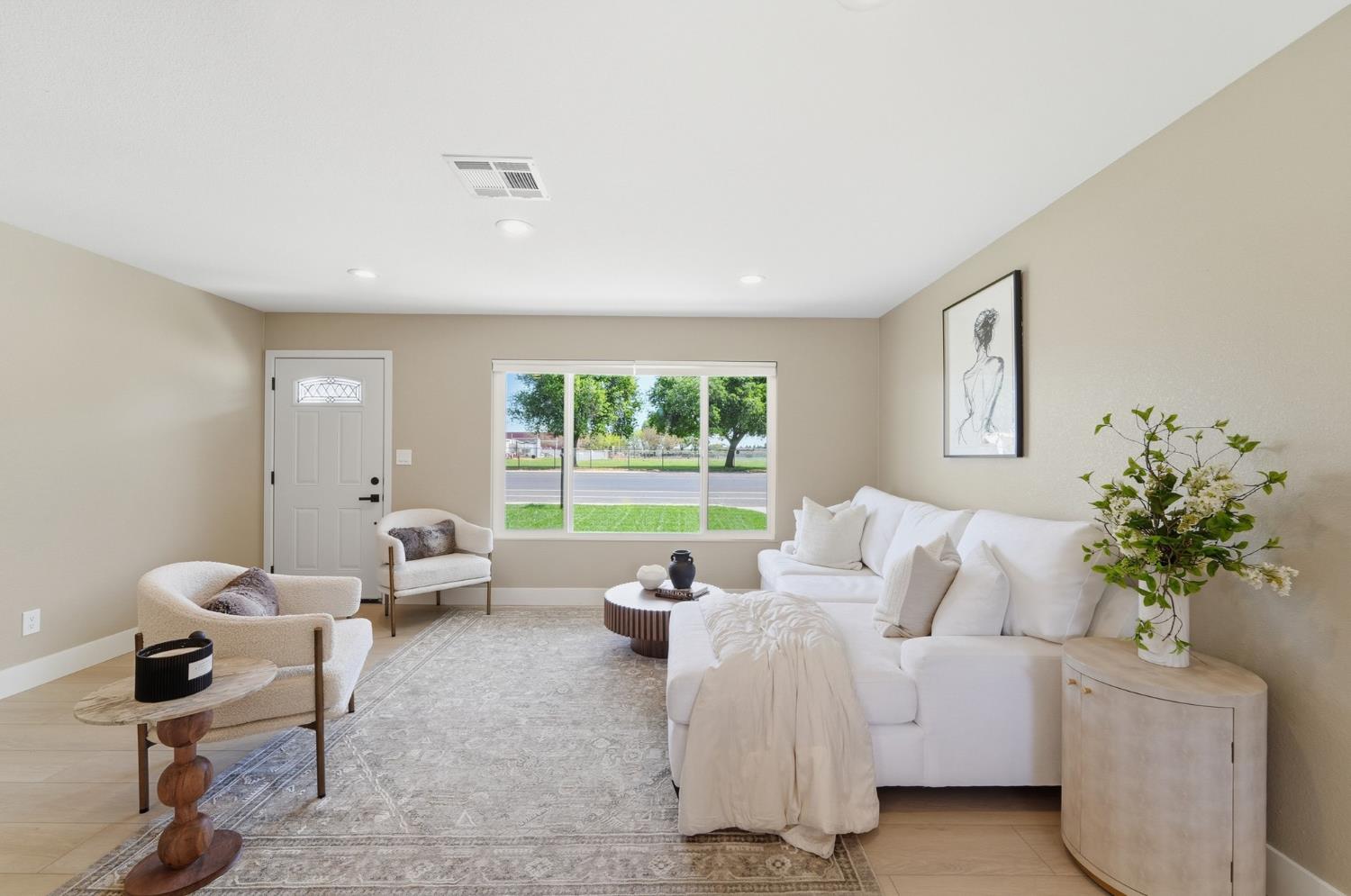 6237 Claus, Riverbank, CA 95367