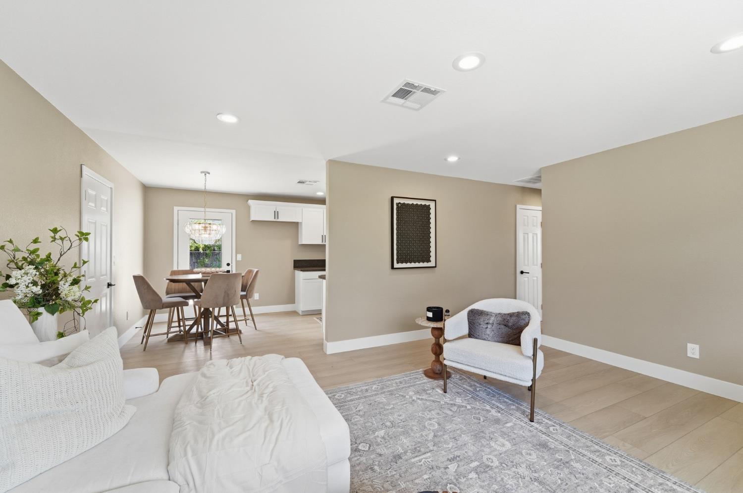 6237 Claus, Riverbank, CA 95367