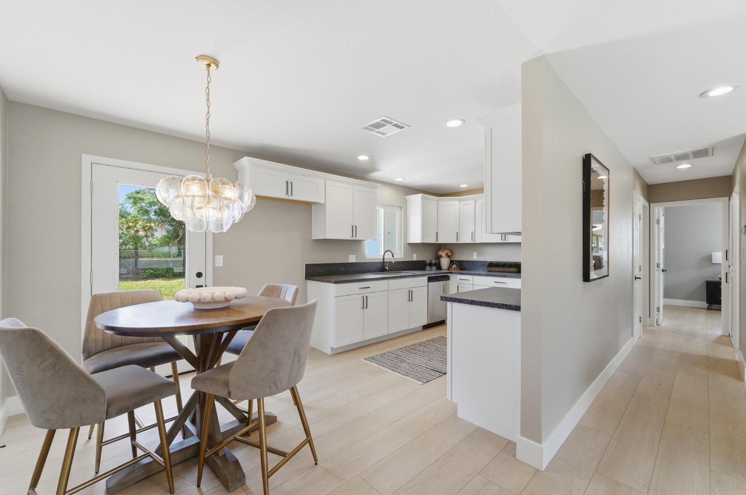 6237 Claus, Riverbank, CA 95367