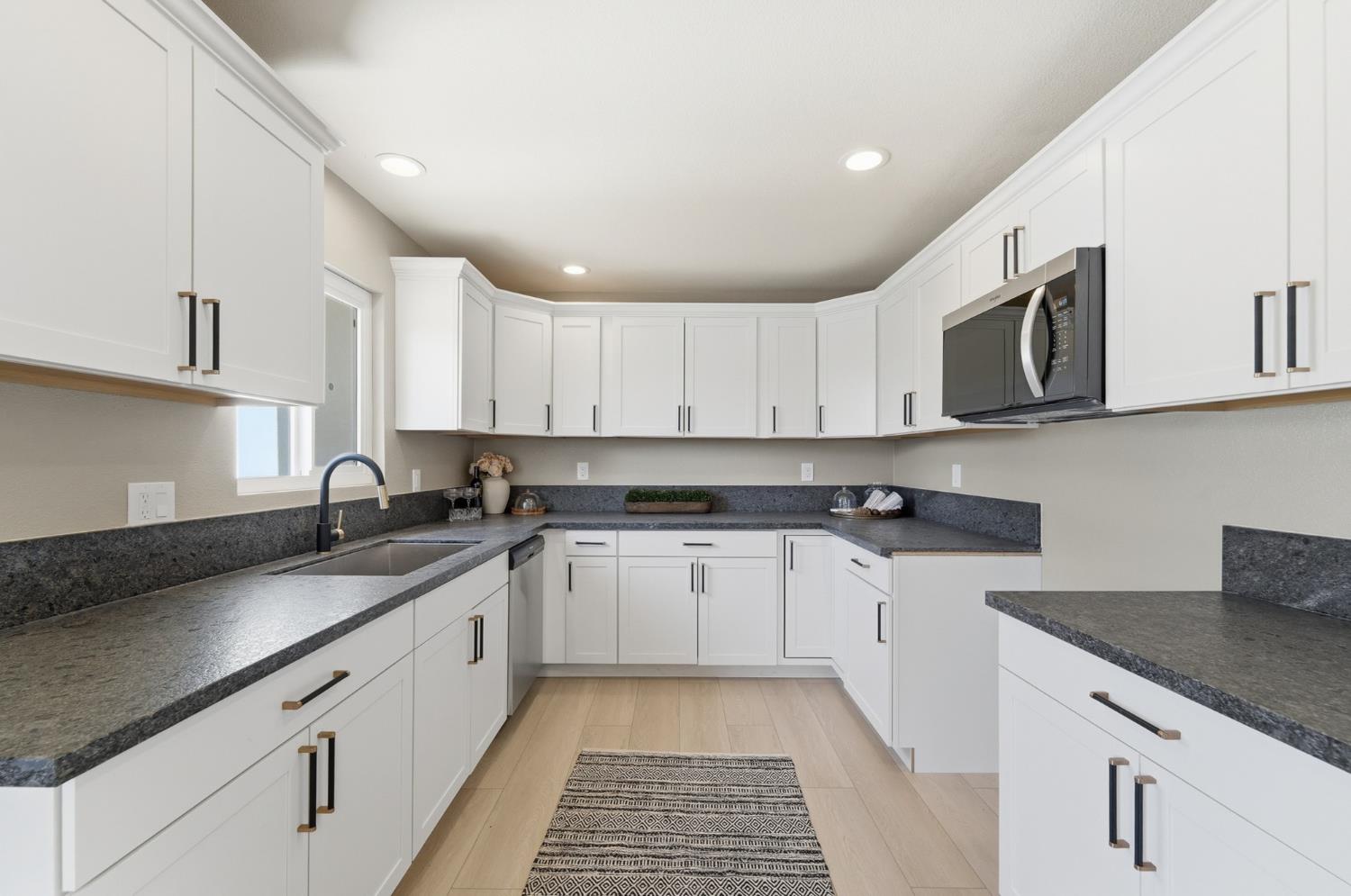 6237 Claus, Riverbank, CA 95367