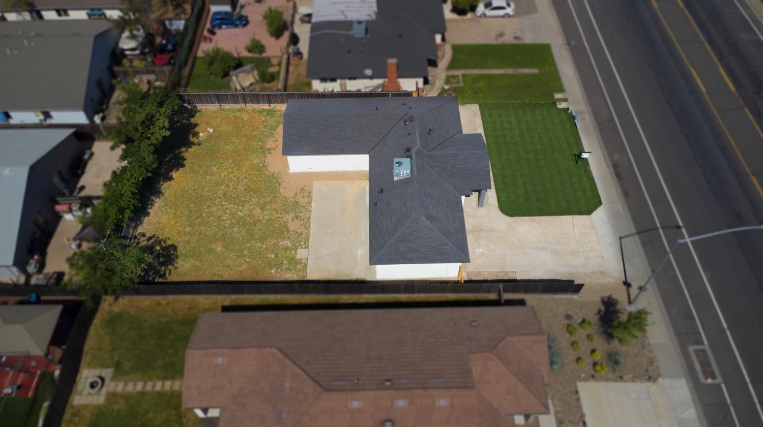 6237 Claus, Riverbank, CA 95367