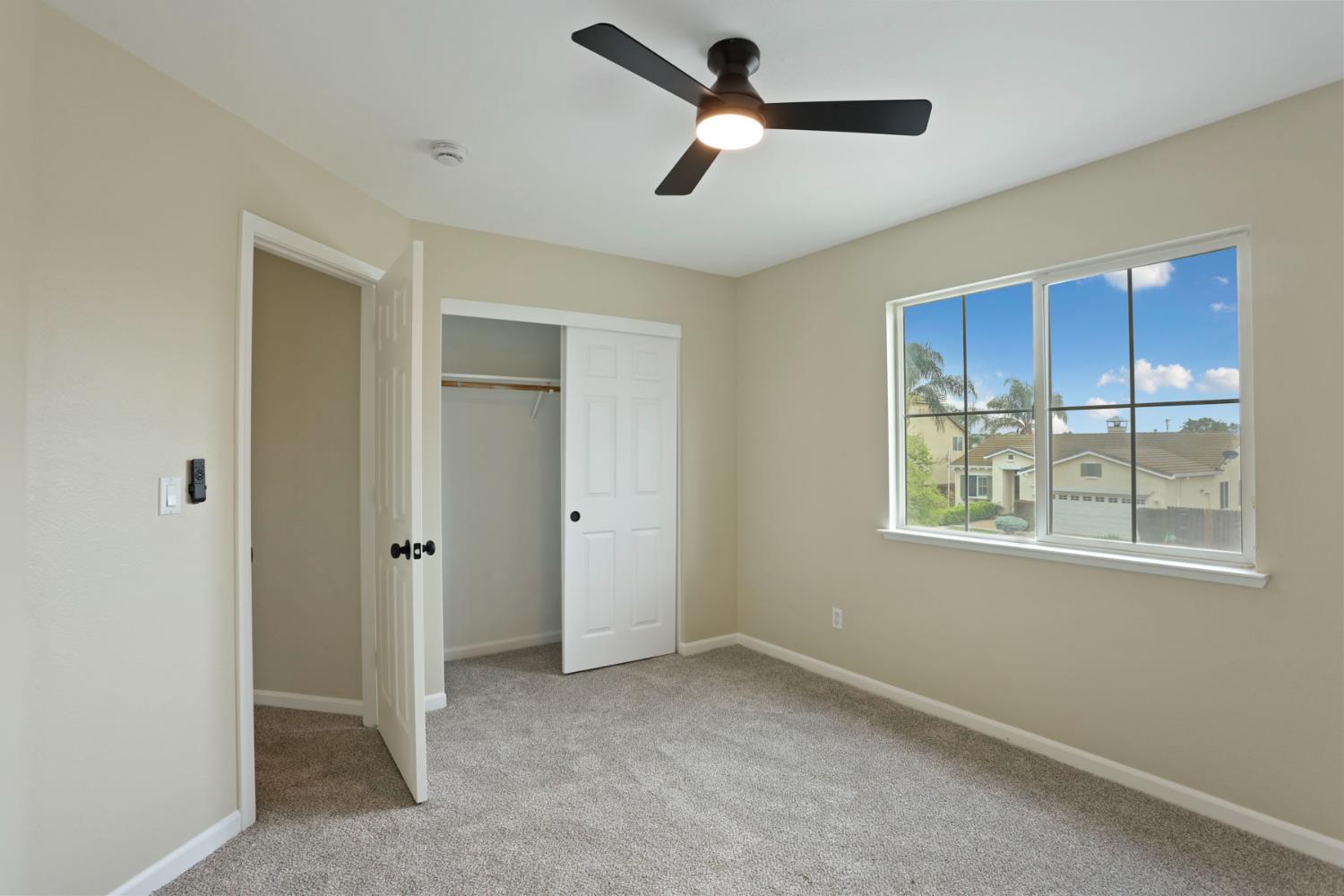 2039 Peregrine St, Manteca, CA 95337