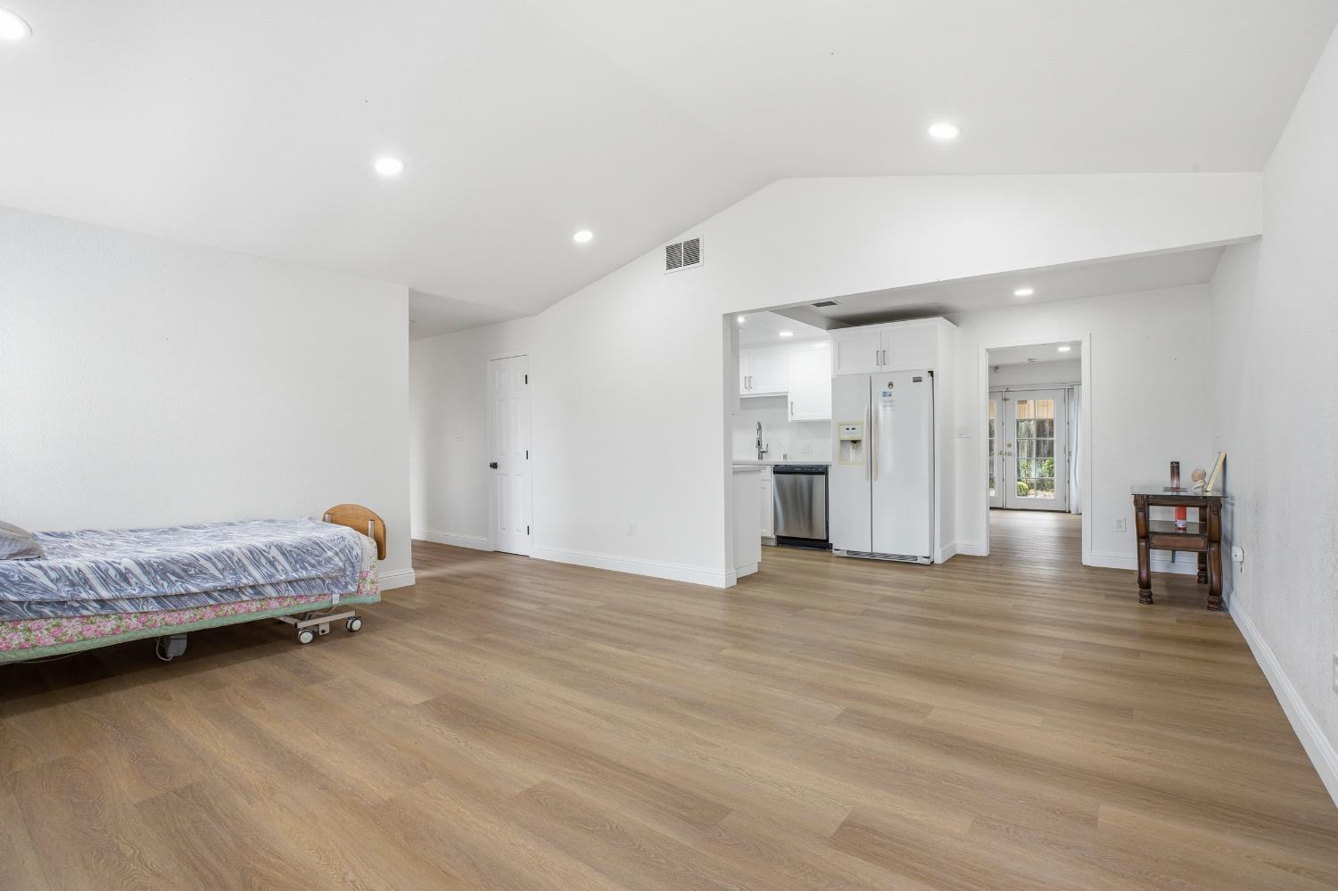 3020 Trudi Way, Modesto, CA 95354