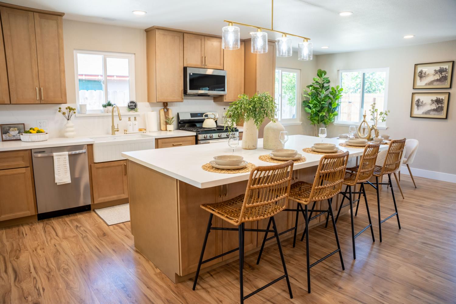 1314 Glenwood Dr, Modesto, CA 95350