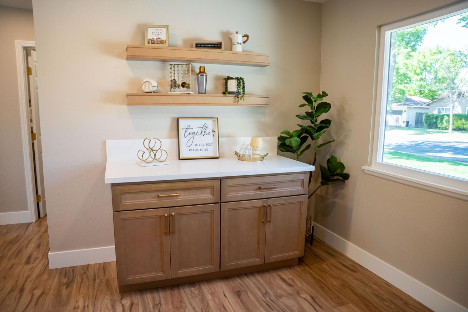 1314 Glenwood Dr, Modesto, CA 95350