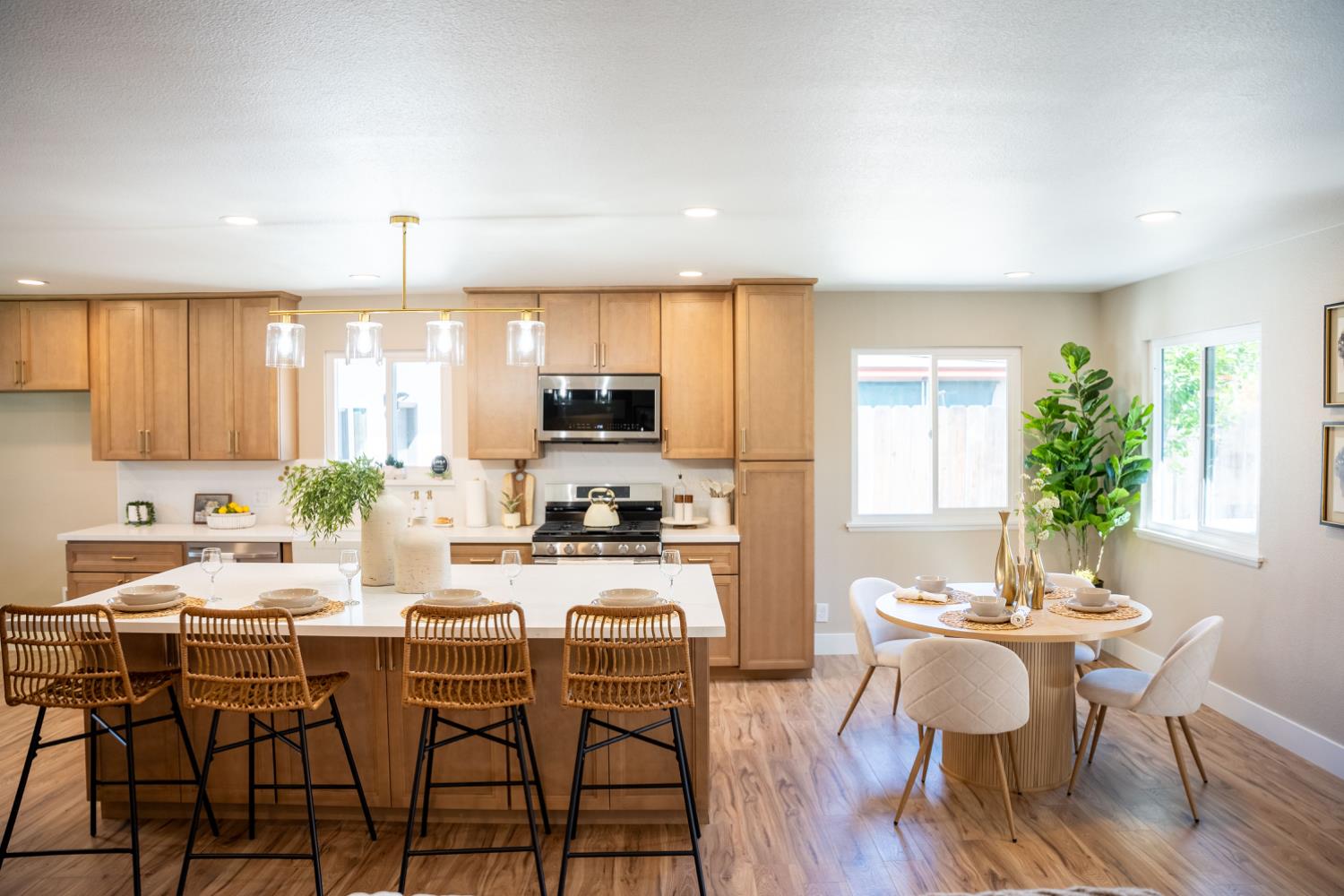 1314 Glenwood Dr, Modesto, CA 95350