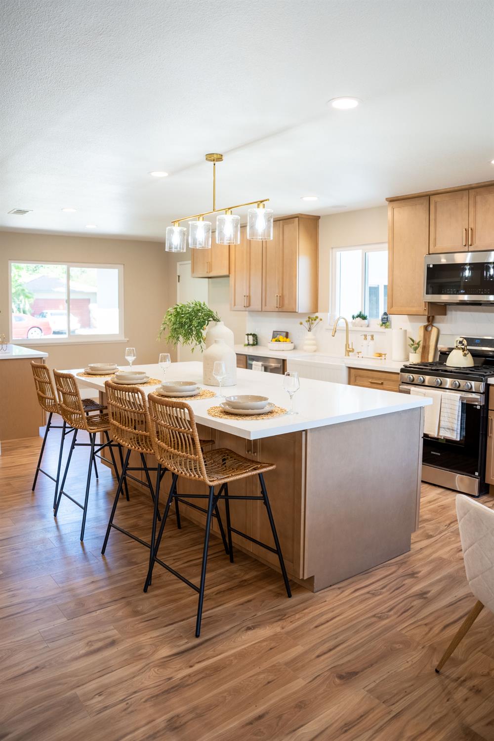 1314 Glenwood Dr, Modesto, CA 95350