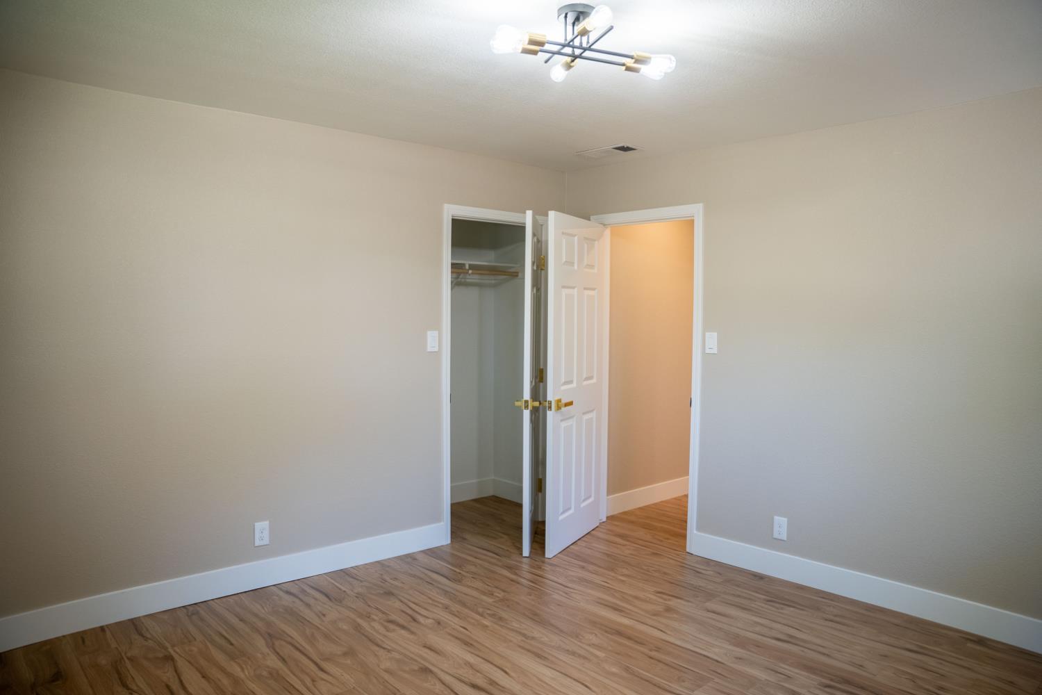 1314 Glenwood Dr, Modesto, CA 95350